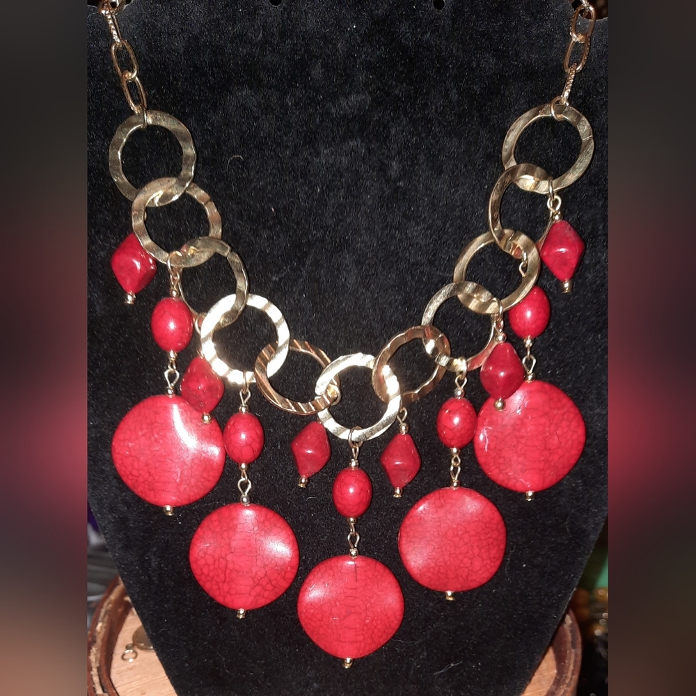 Red geometric statement goldtone bib necklace adjustable length